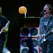 El texto musical ALIVE de PEARL JAM también está presente en el álbum Let's play two (2017)