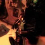 El texto musical YA ME CANSO DE BUSCAR de PIGNOISE también está presente en el álbum Año zero (2010)