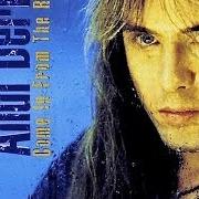 El texto musical IN THE LIGHT OF THE SKY de ANDI DERIS también está presente en el álbum Come in from the rain (1997)