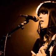 El texto musical HOME de PRISCILLA AHN también está presente en el álbum This is where we are (2014)