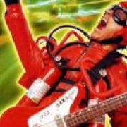 El texto musical SUPERHEROES de RACER X también está presente en el álbum Superheroes (2002)