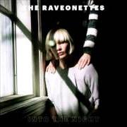 El texto musical TOO CLOSE TO HEARTBREAK de THE RAVEONETTES también está presente en el álbum Into the night (2012)