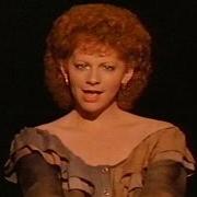 El texto musical THE STAIRS de REBA MCENTIRE también está presente en el álbum The last one to know (1990)