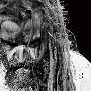 El texto musical GET YOUR BOOTS ON! THAT'S THE END OF ROCK AND ROLL de ROB ZOMBIE también está presente en el álbum The electric warlock acid witch satanic orgy celebration dispenser (2016)