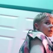 El texto musical LOSE CONTROL de ROBYN también está presente en el álbum Love is free (2015)