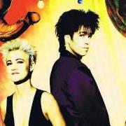 El texto musical KNOCKIN' ON EVERY DOOR de ROXETTE también está presente en el álbum Joyride (1991)