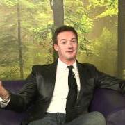 El texto musical PROUD de RUSSELL WATSON también está presente en el álbum Anthems (2012)