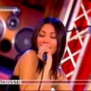 El texto musical ETRE UNE FEMME (SOLO VERSION) (BONUS TRACK) de ANGGUN también está presente en el álbum Luminescence (2005)