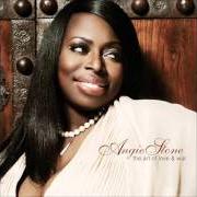 El texto musical HALF A CHANCE de ANGIE STONE también está presente en el álbum The art of love and war (2007)