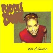 El texto musical BORN A LION de ANI DIFRANCO también está presente en el álbum Puddle dive (1993)