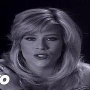 El texto musical DON'T CRY WOLF de SAMANTHA FOX también está presente en el álbum Just one night (1991)