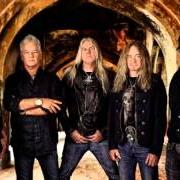 El texto musical PROCESSION de SAXON también está presente en el álbum Sacrifice (2013)