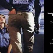 El texto musical HOLD ME TIGHT de SCORPIONS también está presente en el álbum Animal magnetism (1980)