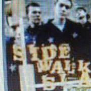 El texto musical EVERYDAY de SIDE WALK SLAM también está presente en el álbum Past remains (2001)