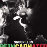 El texto musical SMOKE THE WEED de SNOOP DOGG también está presente en el álbum Reincarnated (2013)