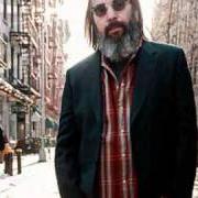 El texto musical SOUTH NASHVILLE BLUES de STEVE EARLE también está presente en el álbum I feel alright (1996)