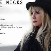 El texto musical TALK TO ME de STEVIE NICKS también está presente en el álbum Crystal visions... the very best of stevie nicks (2007)