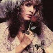 El texto musical GATE AND GARDEN de STEVIE NICKS también está presente en el álbum The wild heart (1983)