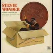 El texto musical SIGNED SEALED DELIVERED de STEVIE WONDER también está presente en el álbum Signed, sealed and delivered (1970)
