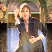 El texto musical SILVER BRIDGE de SUZANNE VEGA también está presente en el álbum Tales from the realm of the queen of pentacles (2014)
