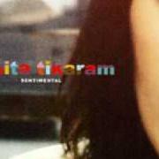 El texto musical PLAY ME AGAIN de TANITA TIKARAM también está presente en el álbum Sentimental (2005)