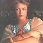 El texto musical ROUND AND ROUND THE BOTTLE de TANYA TUCKER también está presente en el álbum Here's some love (1976)