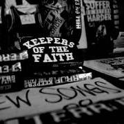 El texto musical KEEPERS OF THE FAITH de TERROR también está presente en el álbum Keepers of the faith (2010)
