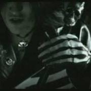 El texto musical PITCHBLACK de THE 69 EYES también está presente en el álbum Devils (2004)