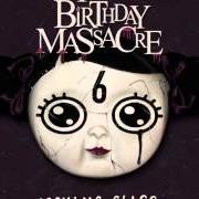 El texto musical SHIVER de THE BIRTHDAY MASSACRE también está presente en el álbum Looking glass (2008)