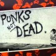 El texto musical MUCKY PUP de THE EXPLOITED también está presente en el álbum Punk's not dead (1981)