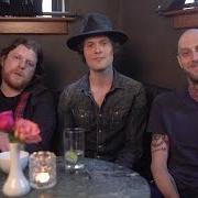 El texto musical MOONSHINE de THE FRATELLIS también está presente en el álbum Eyes wide, tongue tied (2015)