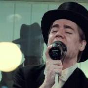 El texto musical I WANT MORE de THE HIVES también está presente en el álbum Lex hives (2012)