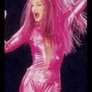 El texto musical SEBBEN CRUDELE de ARIELLE DOMBASLE también está presente en el álbum Liberta (2002)