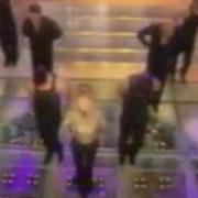 El texto musical EN ARANJUEZ CON TU AMOR (RODRIGO JOAQUIN) de ARIELLE DOMBASLE también está presente en el álbum Extase (2002)