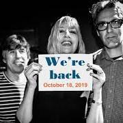 El texto musical TO THAT FUNNY PLACE de THE MUFFS también está presente en el álbum No holiday (2019)