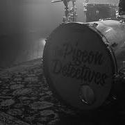 El texto musical POSTCARDS de THE PIGEON DETECTIVES también está presente en el álbum Broken glances (2017)
