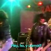 El texto musical JUDY IS A PUNK de RAMONES también está presente en el álbum Hey ho let's go: greatest hits (2006)