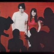 El texto musical I'M FINDING IT HARDER TO BE A GENTLEMAN de THE WHITE STRIPES también está presente en el álbum White blood cells (2001)