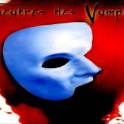 El texto musical TENEBRA DENTRO de THEATRES DES VAMPIRES también está presente en el álbum Suicide vampire (2002)