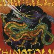 El texto musical WE WILL BE STRONG de THIN LIZZY también está presente en el álbum Chinatown