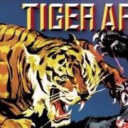 El texto musical WORLD WITHOUT THE MOON de TIGER ARMY también está presente en el álbum V•••– (2016)