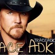 El texto musical AMERICAN MAN de TRACE ADKINS también está presente en el álbum American man: greatest hits (2007)