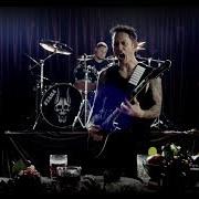 El texto musical THE SIN AND THE SENTENCE de TRIVIUM también está presente en el álbum The sin and the sentence (2017)