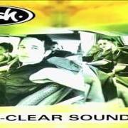 El texto musical FORTUNE TELLER de ASH también está presente en el álbum Nu-clear sounds (1998)