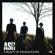 El texto musical SHATTERED GLASS de ASH también está presente en el álbum Twilight of the innocents (2007)