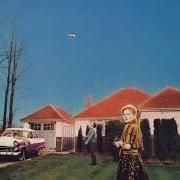El texto musical DOCTOR DOCTOR de UFO también está presente en el álbum Phenomenon (1974)