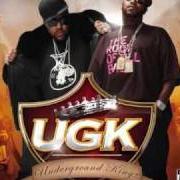 El texto musical TAKE THA HOOD BACK de UNDERGROUND KINGZ también está presente en el álbum Underground kingz (2007)