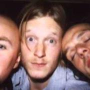 El texto musical YOU ARE MINE de UNCLE HO también está presente en el álbum The manufacture of madness (2013)