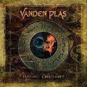 El texto musical SCARLET FLOWER FIELDS de VANDEN PLAS también está presente en el álbum Beyond daylight (2002)