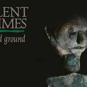 El texto musical BLACK GIRLS de VIOLENT FEMMES también está presente en el álbum Hallowed ground (1984)